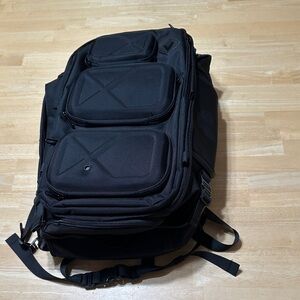 VERÍA - Backpack Islanders Savvy black Multi-Pocket Backpack
